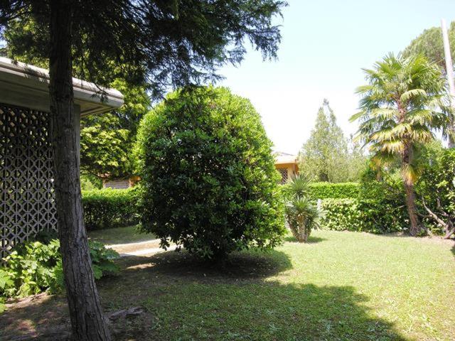 Villa Regina Bibione Buitenkant foto